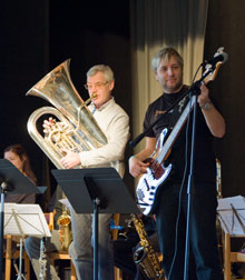 tuba-basgitarr.jpg